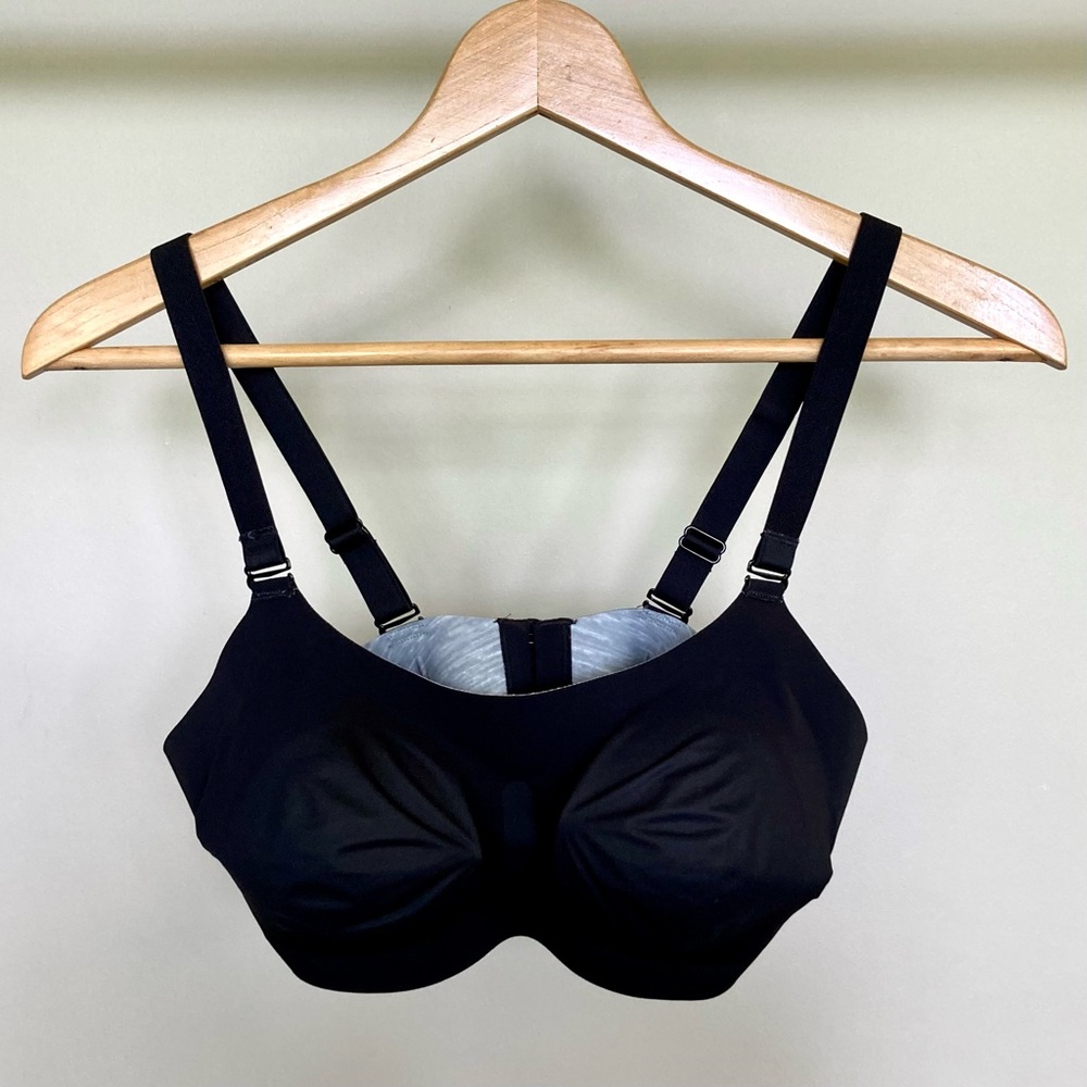 Knix Evolution bra. 🖤 - Picture 3 of 10